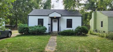 Main picture of 609 Morton Ave