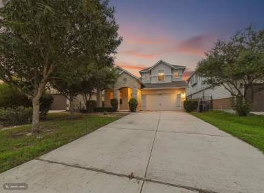 Main picture of 105 Auburn Cv
