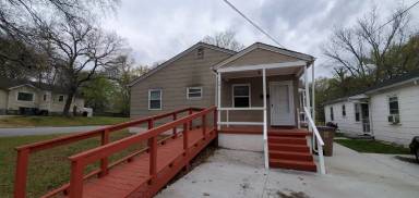 Main picture of 401 Huffman St