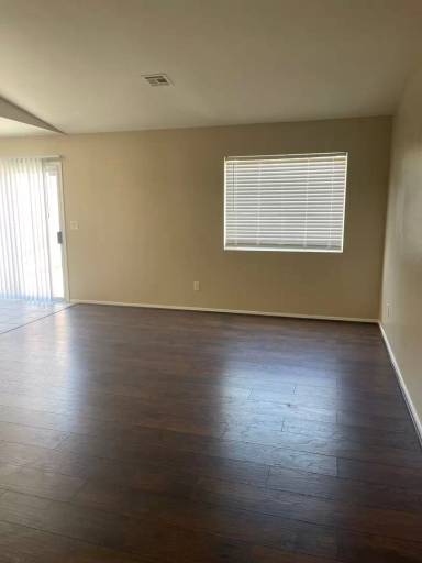 Main picture of 3026 Honeysuckle Ave