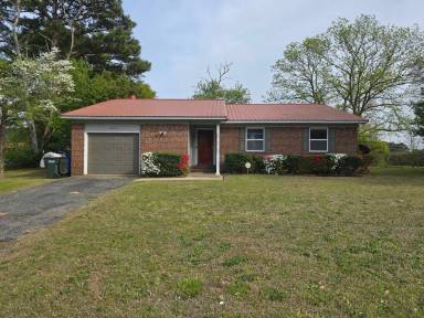 Main picture of 6495 Green Meadow Rd