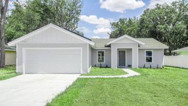 Main picture of 16563 SW 31st Cir