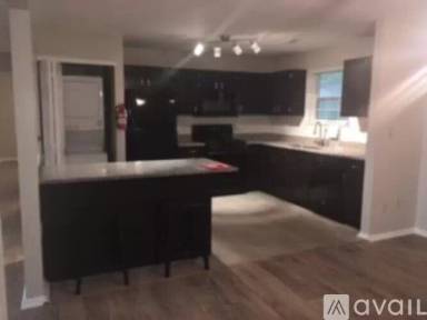 Main picture of 1104 Mercer St