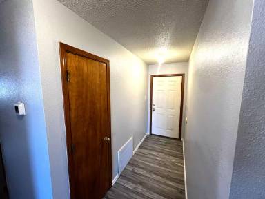 Main picture of 2125 E 3rd St