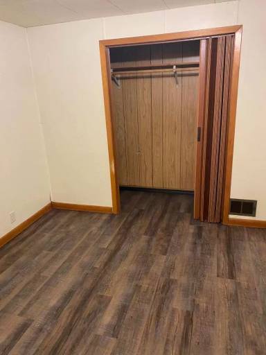 Main picture of 408 2nd Ave NE