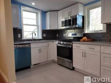 Main picture of 232 Summer St