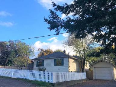 Main picture of 4135 W E St