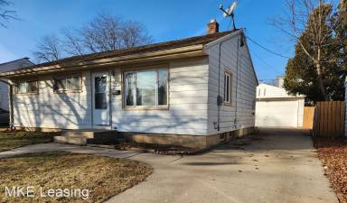 Main picture of 8142 W Herbert Ave