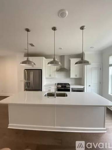 Main picture of 544 Healy Dr