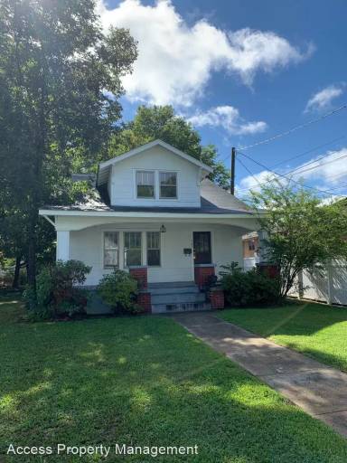 Main picture of 302 N High St