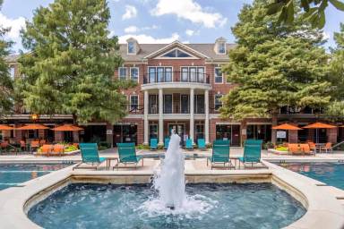 Main picture of The Lincoln at Towne Square Apartments
