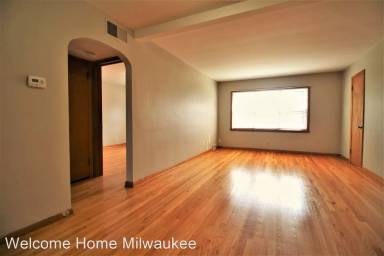 Main picture of 3201 S 35th St