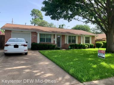 Main picture of 3009 Parliament St