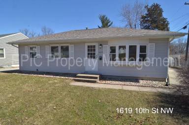 Main picture of 1619 10th St NW