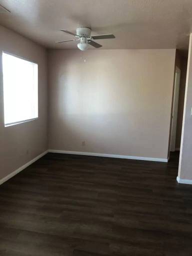 Main picture of 570 Holt Ave