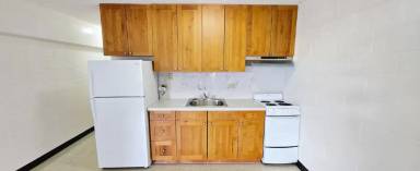 Main picture of 2558 Date St