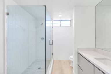 Main picture of 10641 La Grange Ave