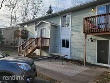 Main picture of 1484 Whispering Ct