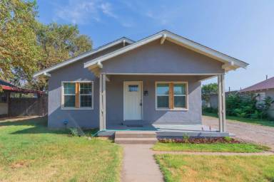 Main picture of 1007 3rd Ave
