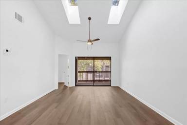 Main picture of 3006 S Semoran Blvd