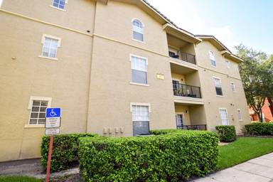 Main picture of 103 Vista Verdi Cir