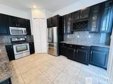 Main picture of 9014 SW 39th St