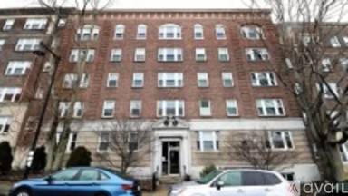 Main picture of 1615 Commonwealth Ave