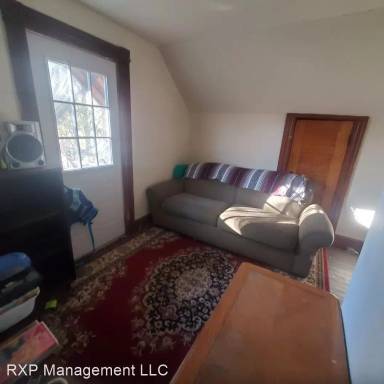 Main picture of 61 Whiting Ave