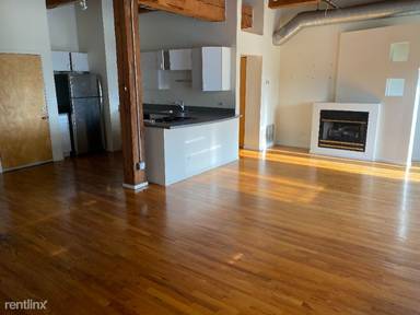 Main picture of 1900 S Clark St