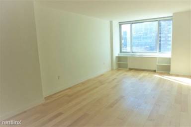 Main picture of 101 West End Ave Apartments