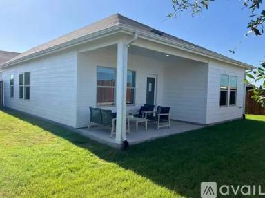 Main picture of 4104 Zoe Ln