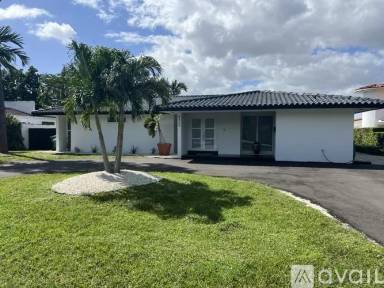 Main picture of 4320 SW 57th Ave