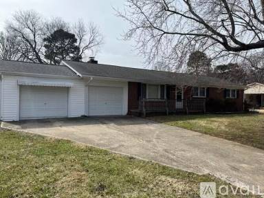 Main picture of 2370 Old Field Rd