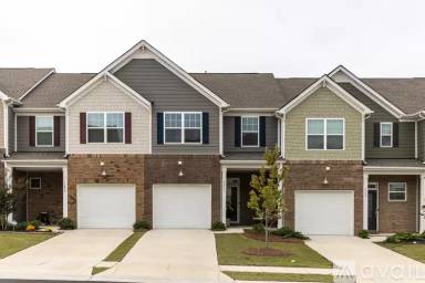 Main picture of 1661 Corwin Bend Rd