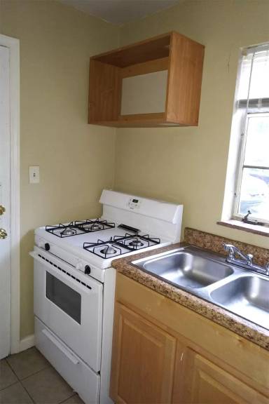 Main picture of 750 S Chesterfield Rd