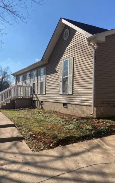 Main picture of 1584 Boxcroft Rd