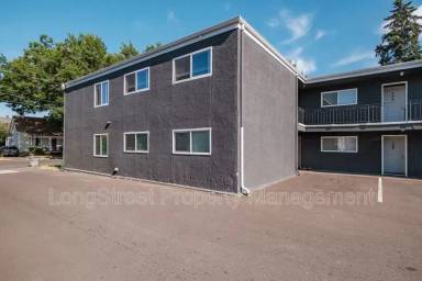 Main picture of 205 6th Ave SE