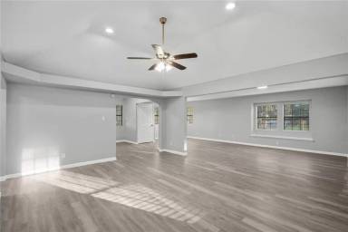 Main picture of 20575 Kings Rd