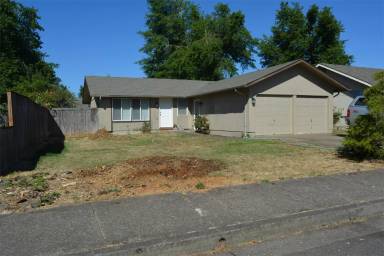 Main picture of 3730 Peppertree Dr