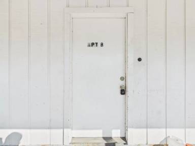 Main picture of 321 Bellot St