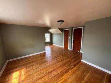 Main picture of 23 New York Ave