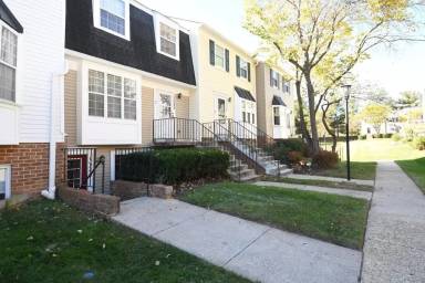Main picture of 13246 Bayberry Dr