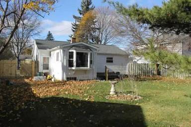 Main picture of 318 Pennell St