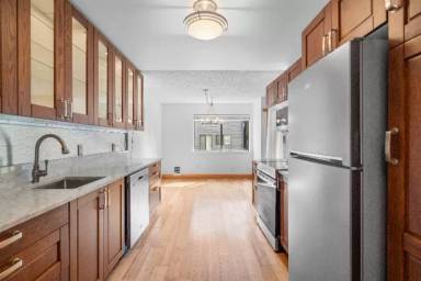 Main picture of 6745 SW Scholls Ferry Rd