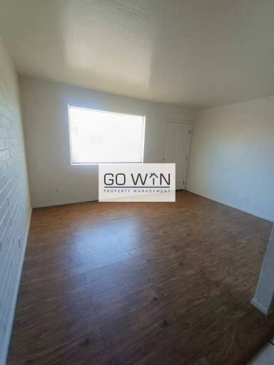 Main picture of 9831 N 11th Ave