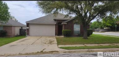 Main picture of 1600 Rosewood Ct