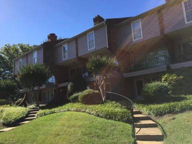 Main picture of 5900 Patterson Ave