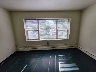 Main picture of 325 8th Ave SE