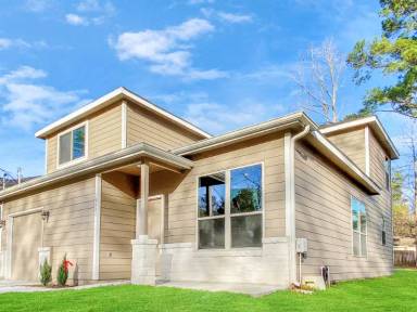 Main picture of 10447 Royal Adrian Dr