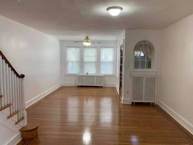 Main picture of 305 W Godfrey Ave